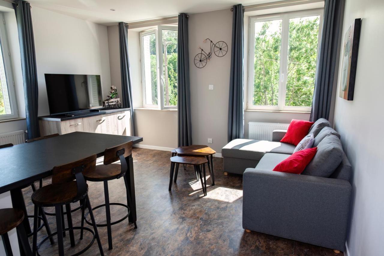 Le Petit-AbergementLa Batisse L'Arbre Beige公寓 外观 照片